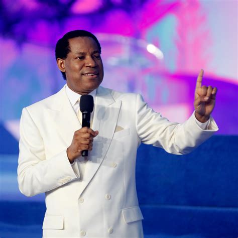 pastor chris oyakhilome pictures